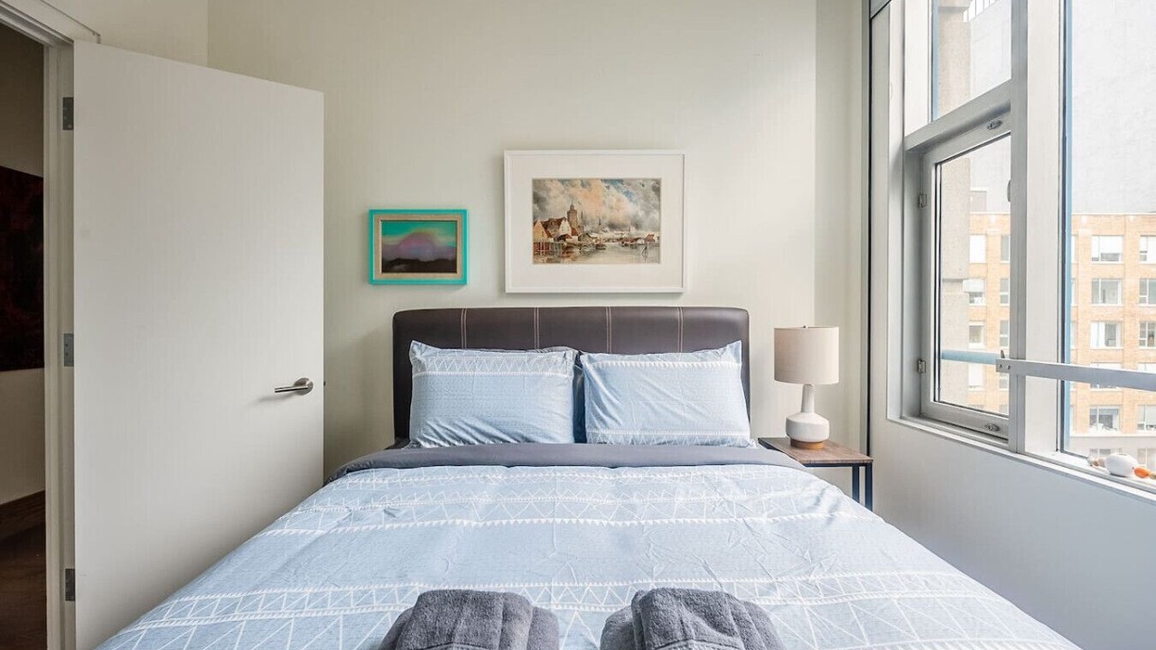Photo of Bedroom in Fashion District