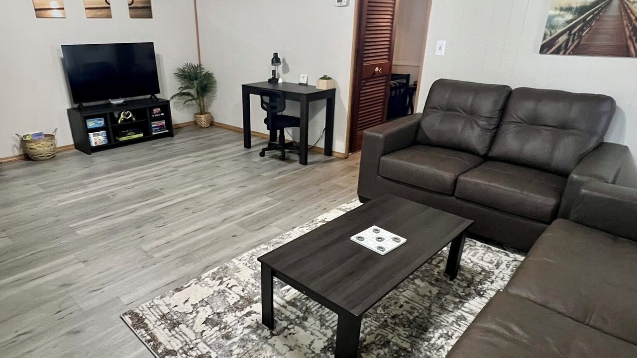 Photo of Livingroom in Crooked Lake