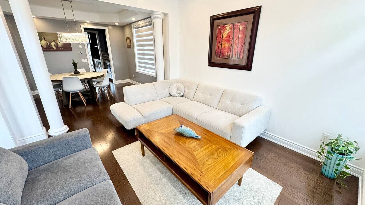 Photo of Livingroom in Brampton