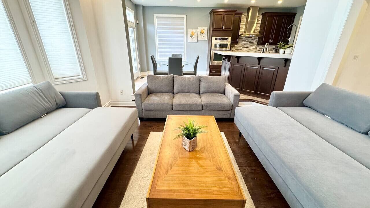 Photo of Livingroom in Brampton