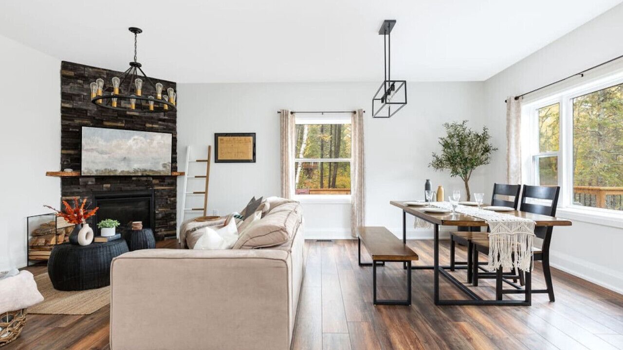 Photo of Livingroom in Huntsville