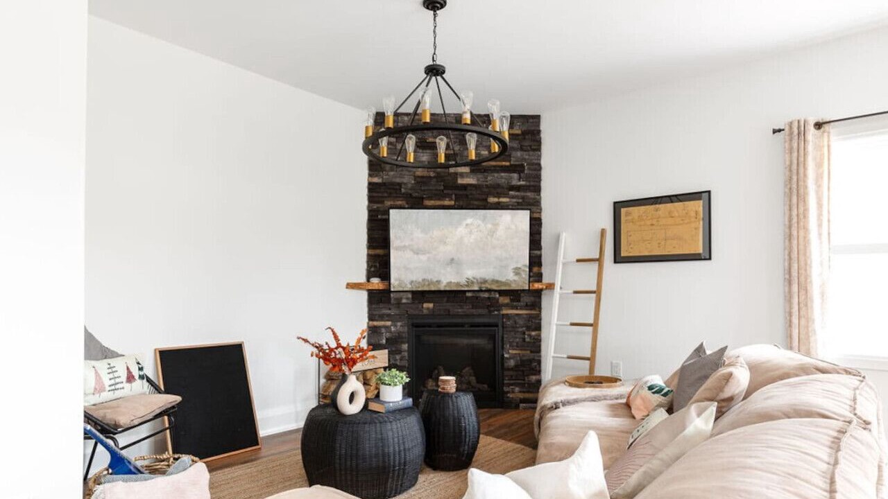 Photo of Livingroom in Huntsville