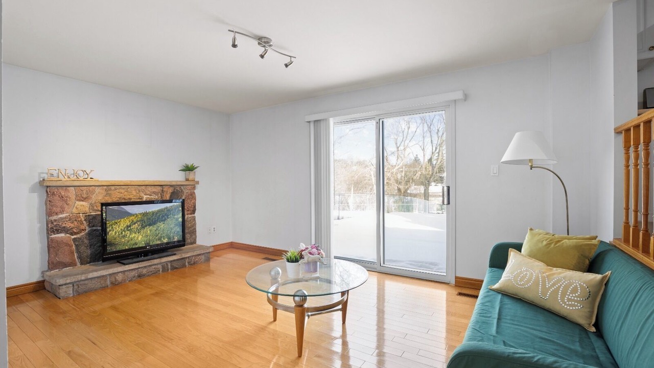 Photo of Livingroom in Agincourt North