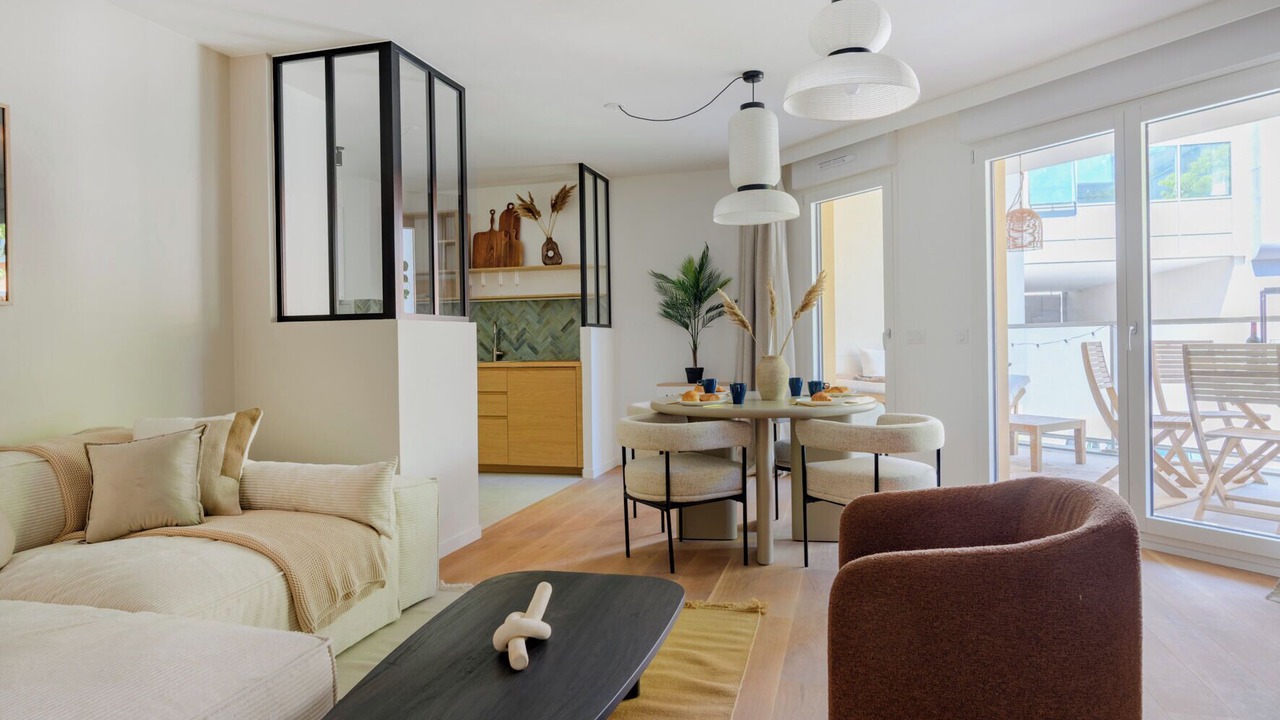 Photo of Livingroom in Suresnes