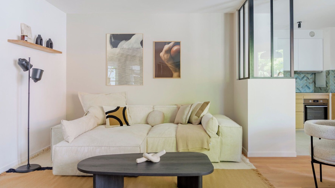 Photo of Livingroom in Suresnes