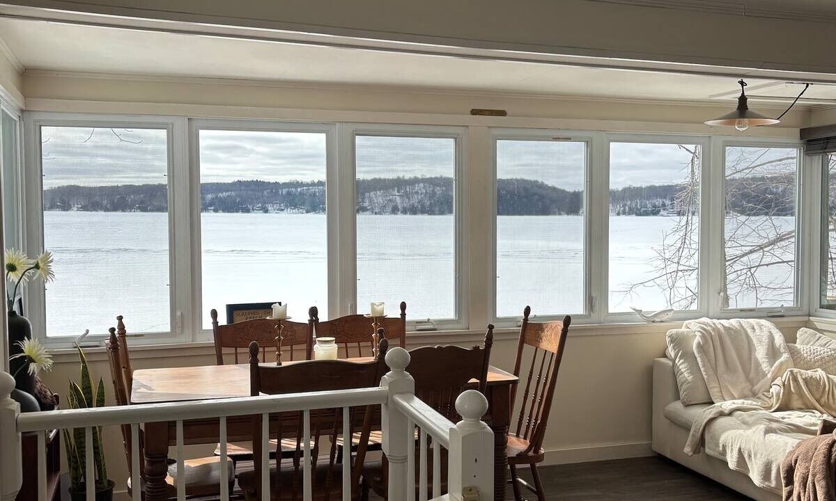 Photo of Livingroom in Utterson