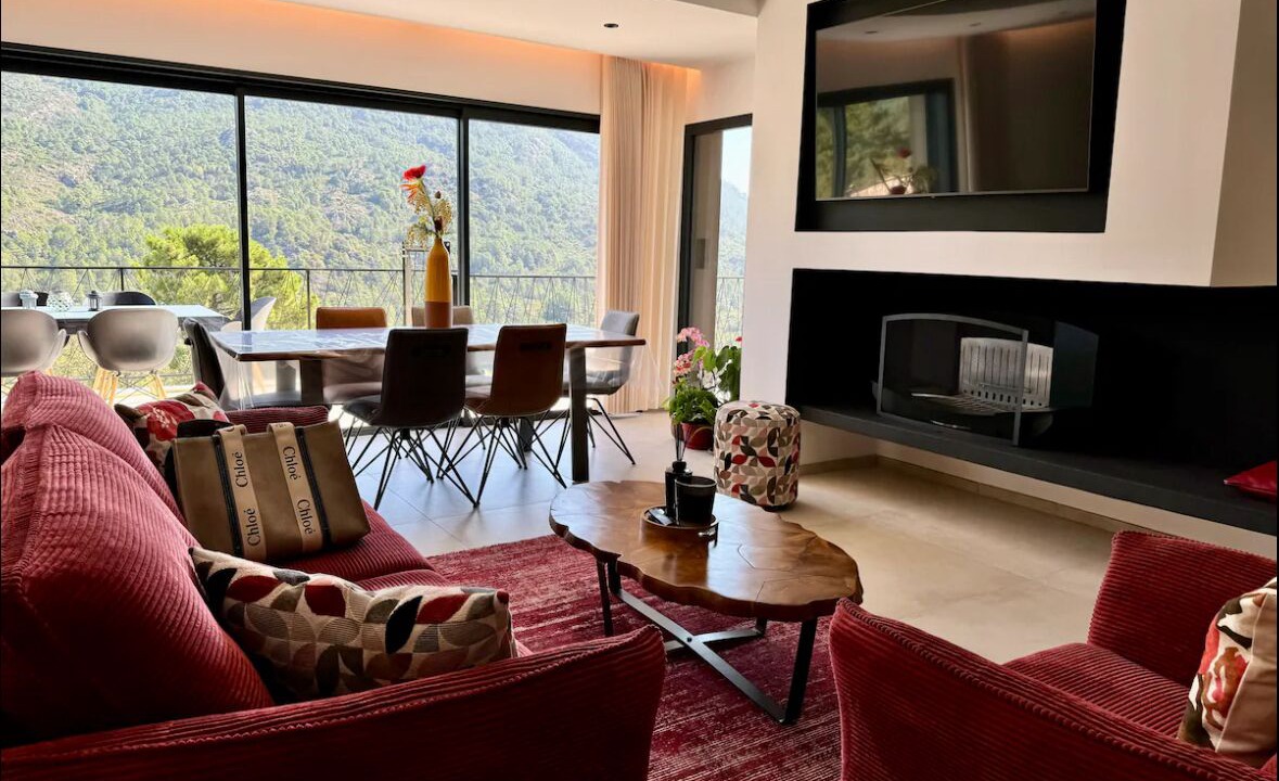 Photo of Livingroom in Zonza