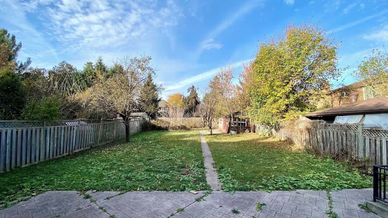 Photo of Outdoor in Richmond Hill