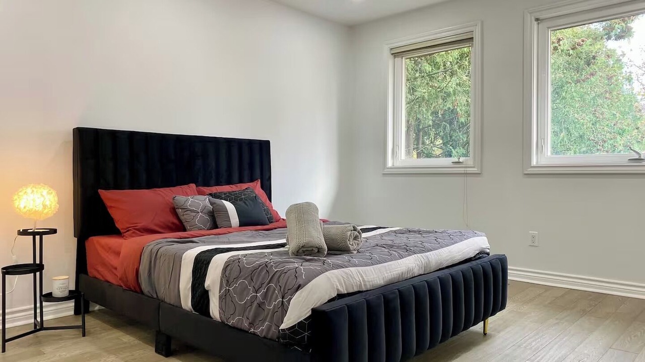 Photo of Bedroom in Richmond Hill