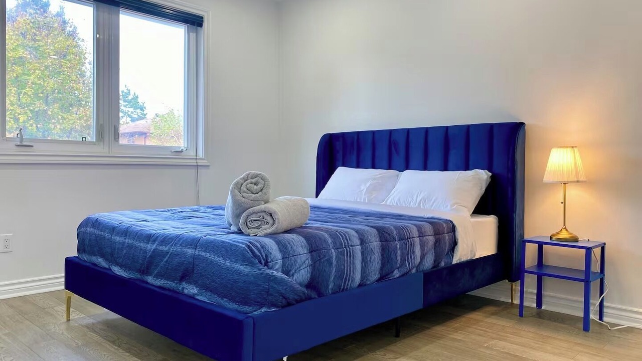 Photo of Bedroom in Richmond Hill