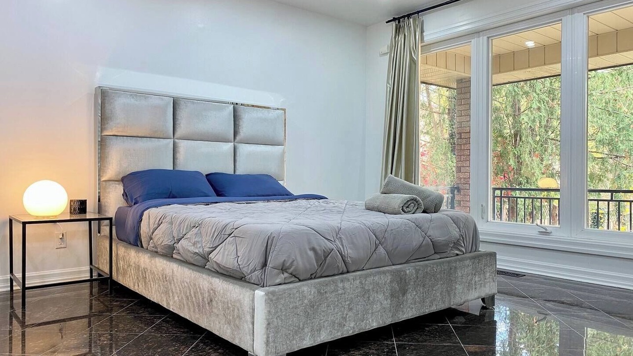 Photo of Bedroom in Richmond Hill