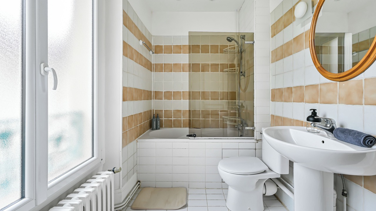 Photo of Bathroom in Noisy-le-Grand