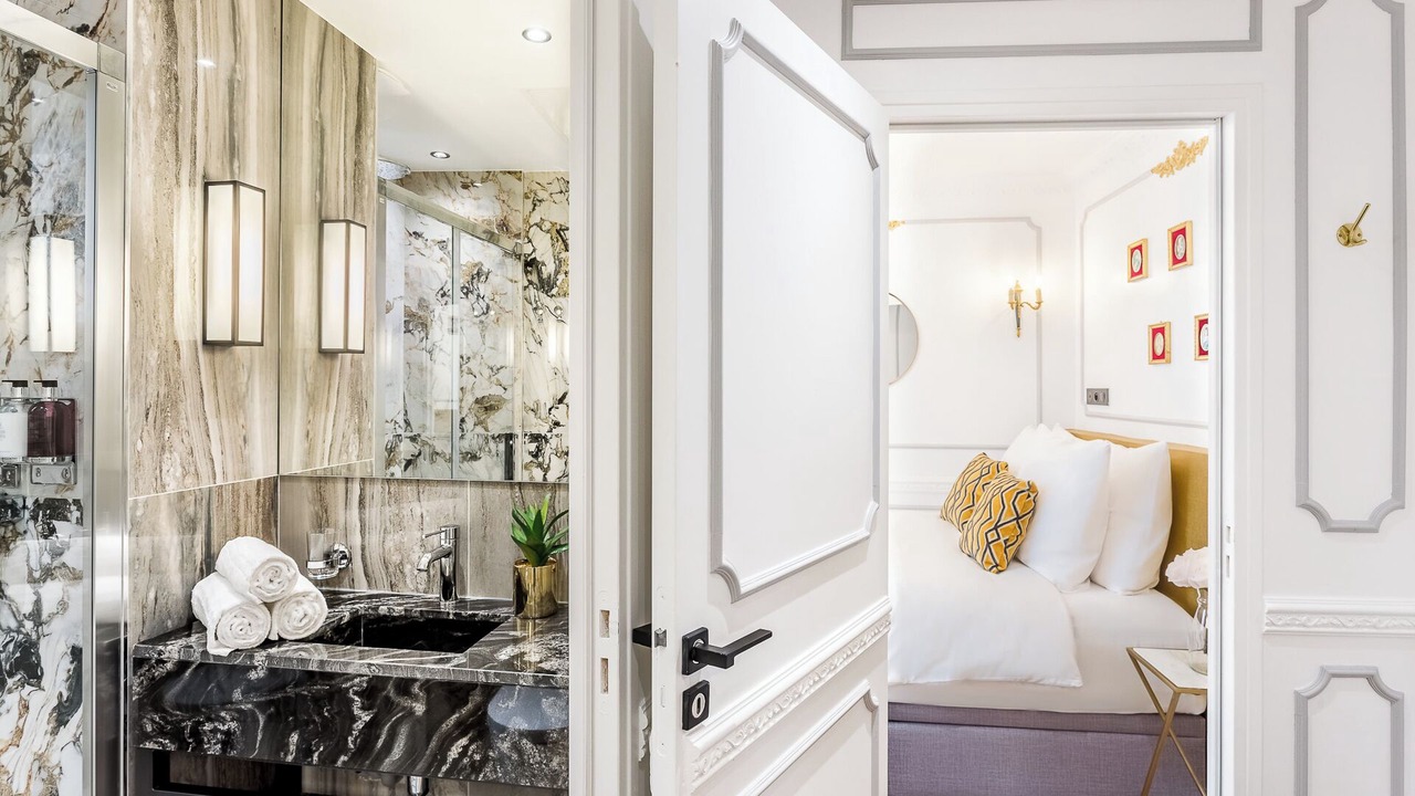 Photo of Bathroom in Les Halles