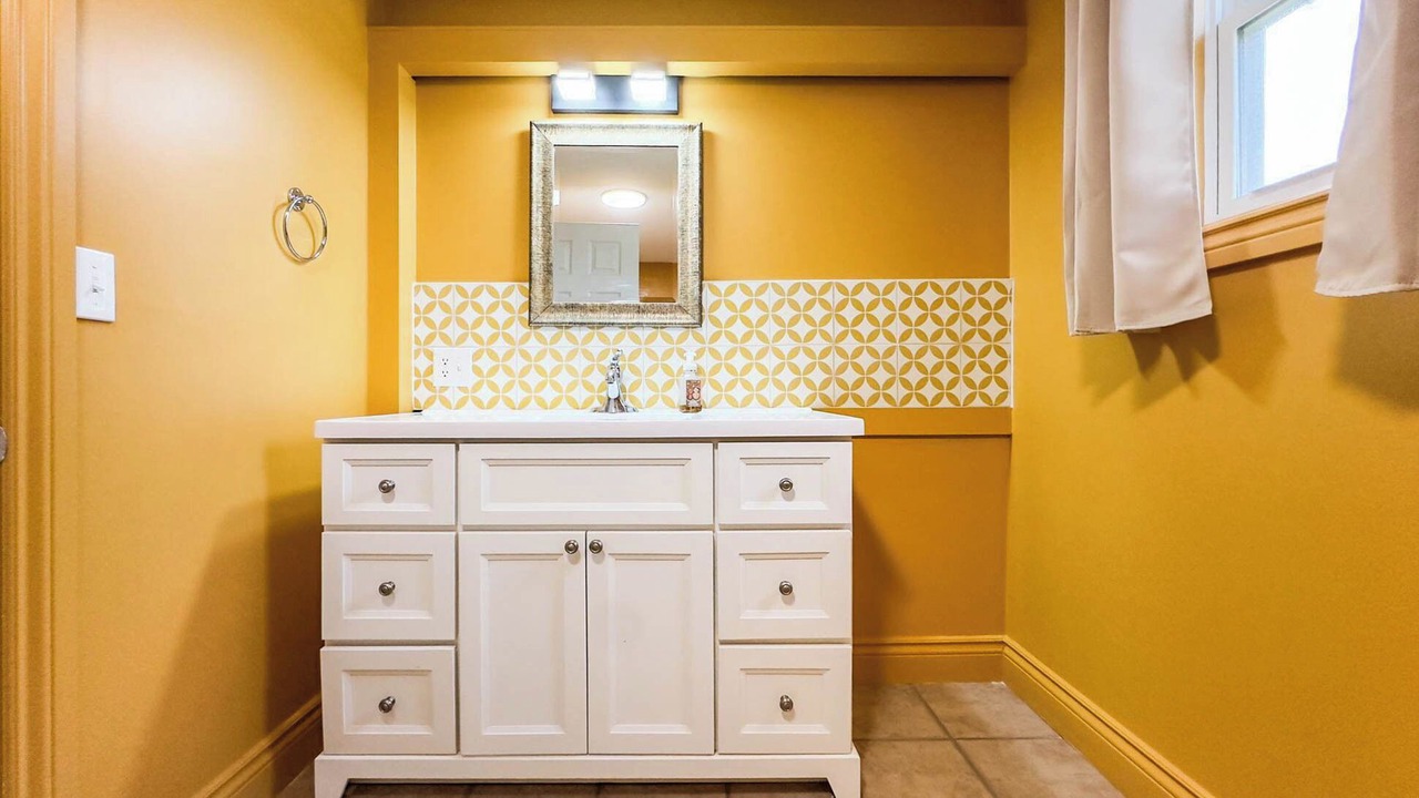 Photo of Bathroom in Point Clark