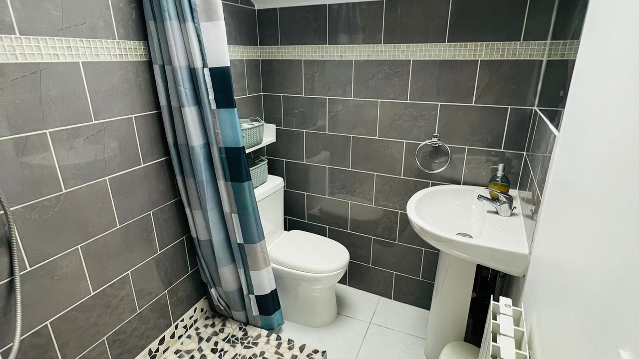 Photo of Bathroom in Villeneuve-le-Roi