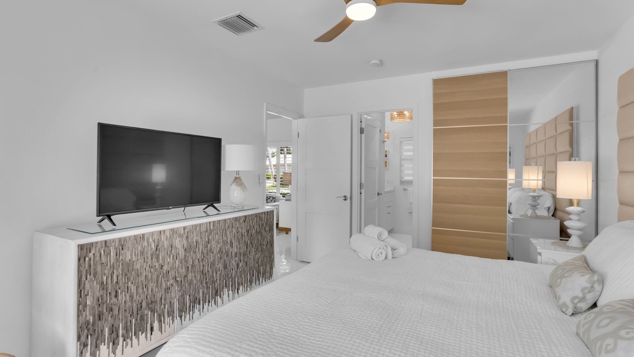 Photo of Bedroom in Harbor Village
