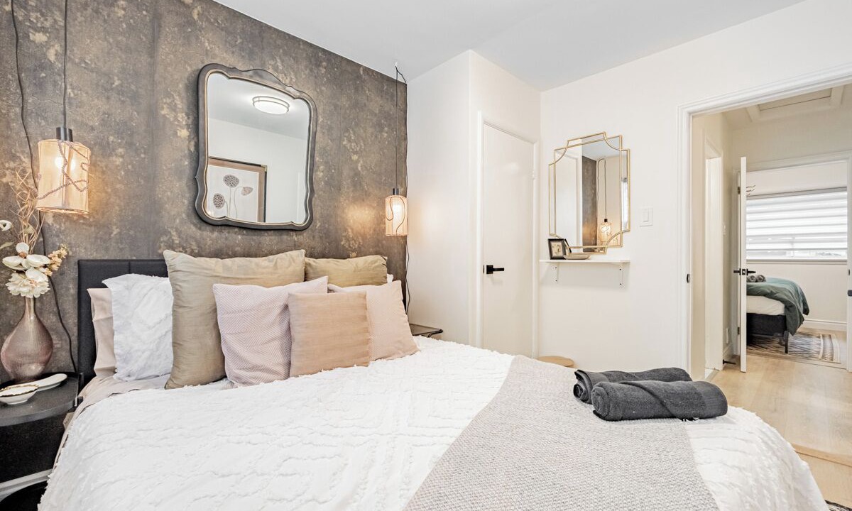 Photo of Bedroom in Lakeview