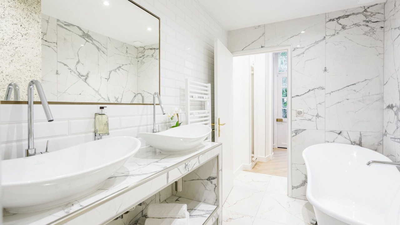 Photo of Bathroom in 8th Arrondissement