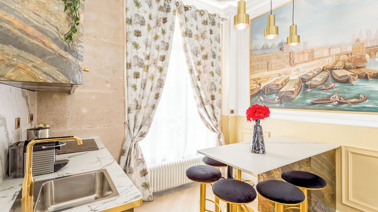 Photo of Kitchen in 8th Arrondissement