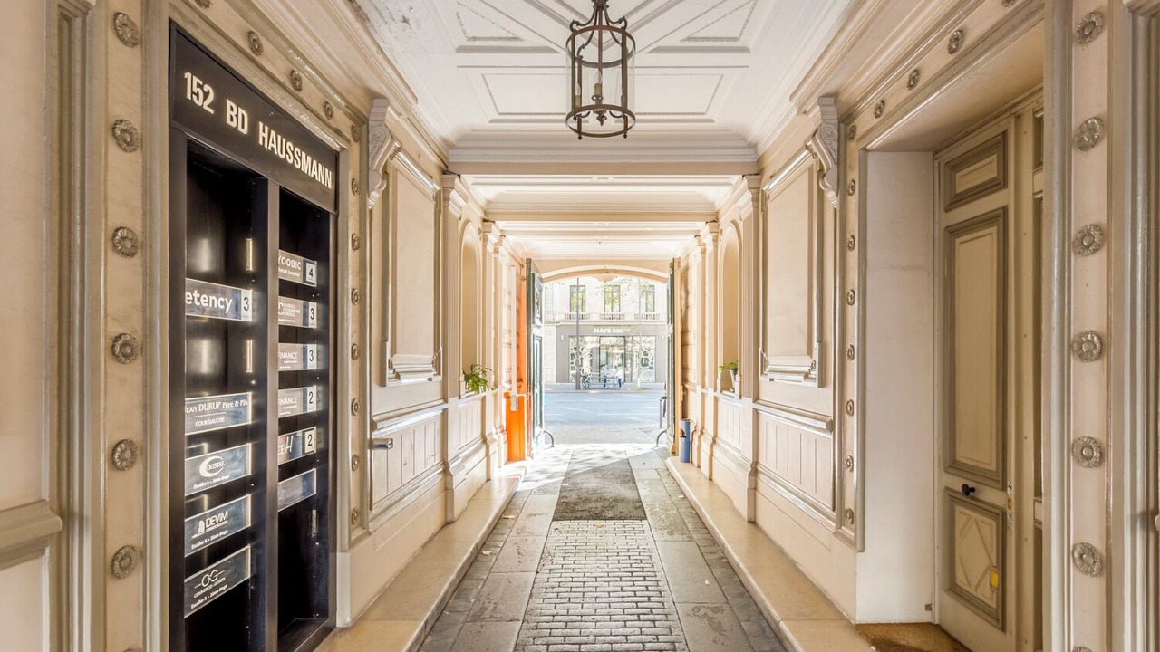 Photo of Outdoor in 8th Arrondissement