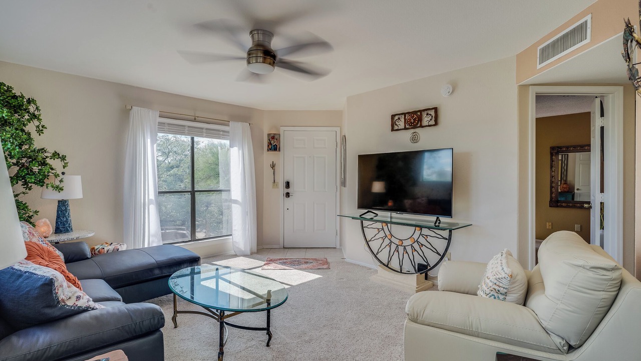 Photo of Livingroom in Tucson