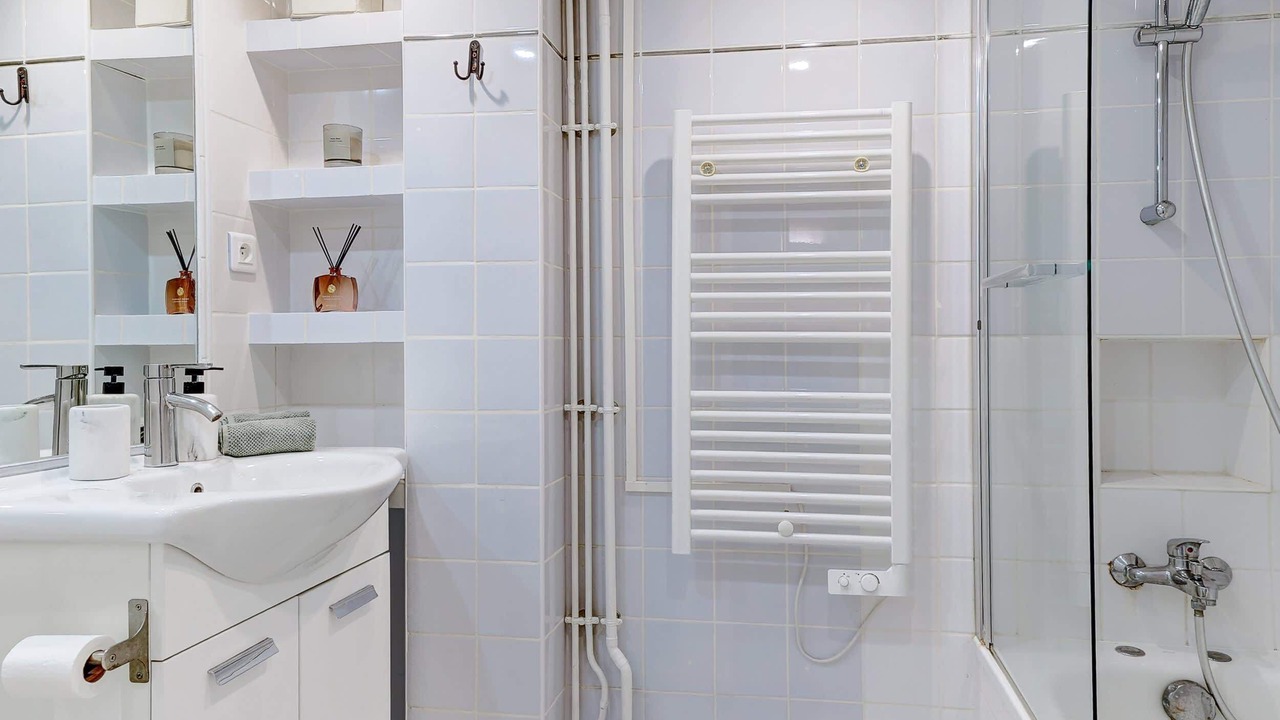 Photo of Bathroom in Les Halles