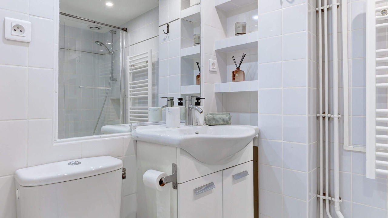 Photo of Bathroom in Les Halles