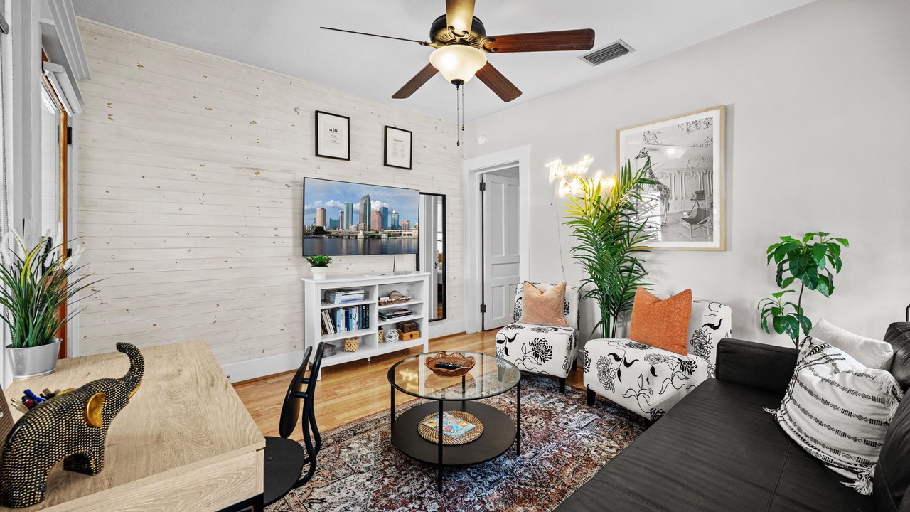 Photo of Livingroom in Historic Ybor