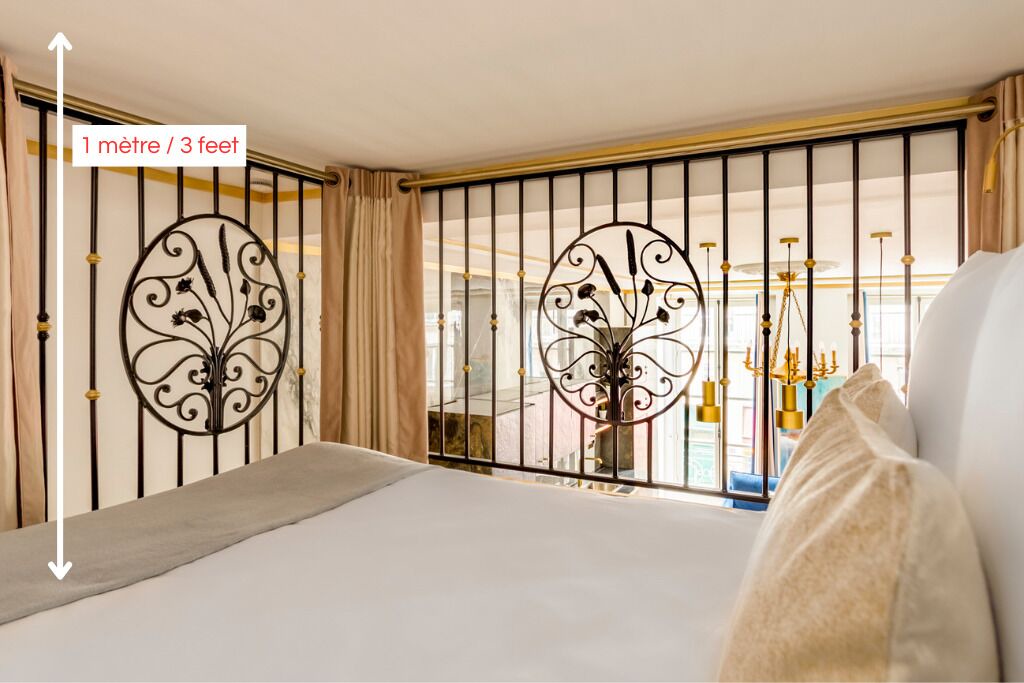 Photo of Bedroom in 8th Arrondissement