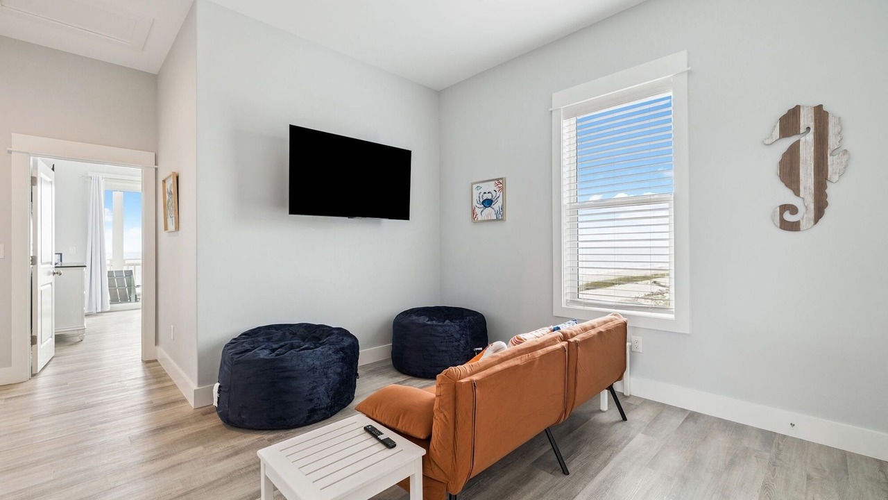 Photo of Livingroom in Port St. Joe