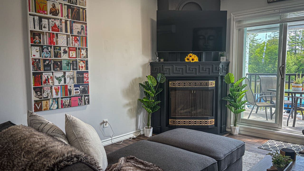 Photo of Livingroom in Wasaga Beach