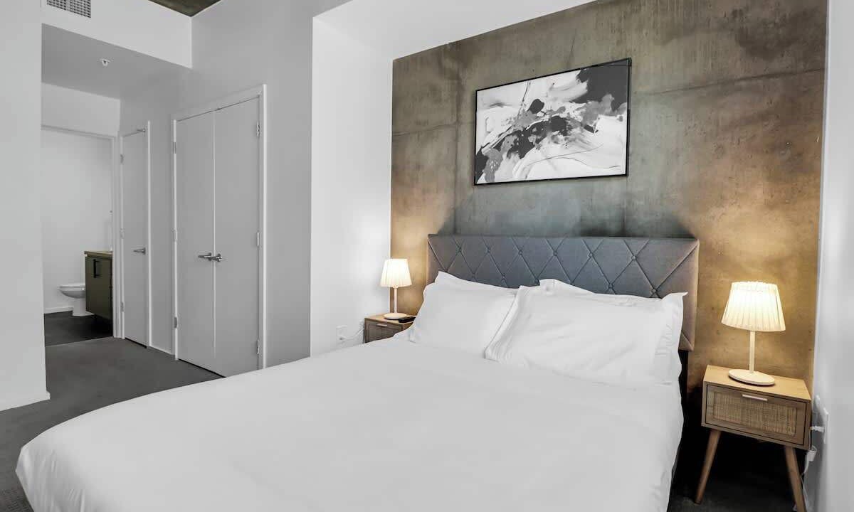 Photo of Bedroom in Evans Churchill