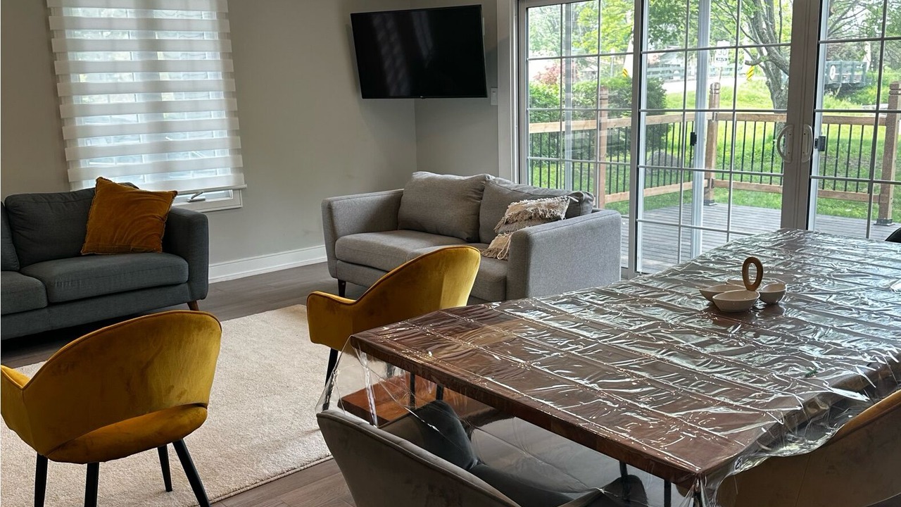 Photo of Livingroom in Lagoon City