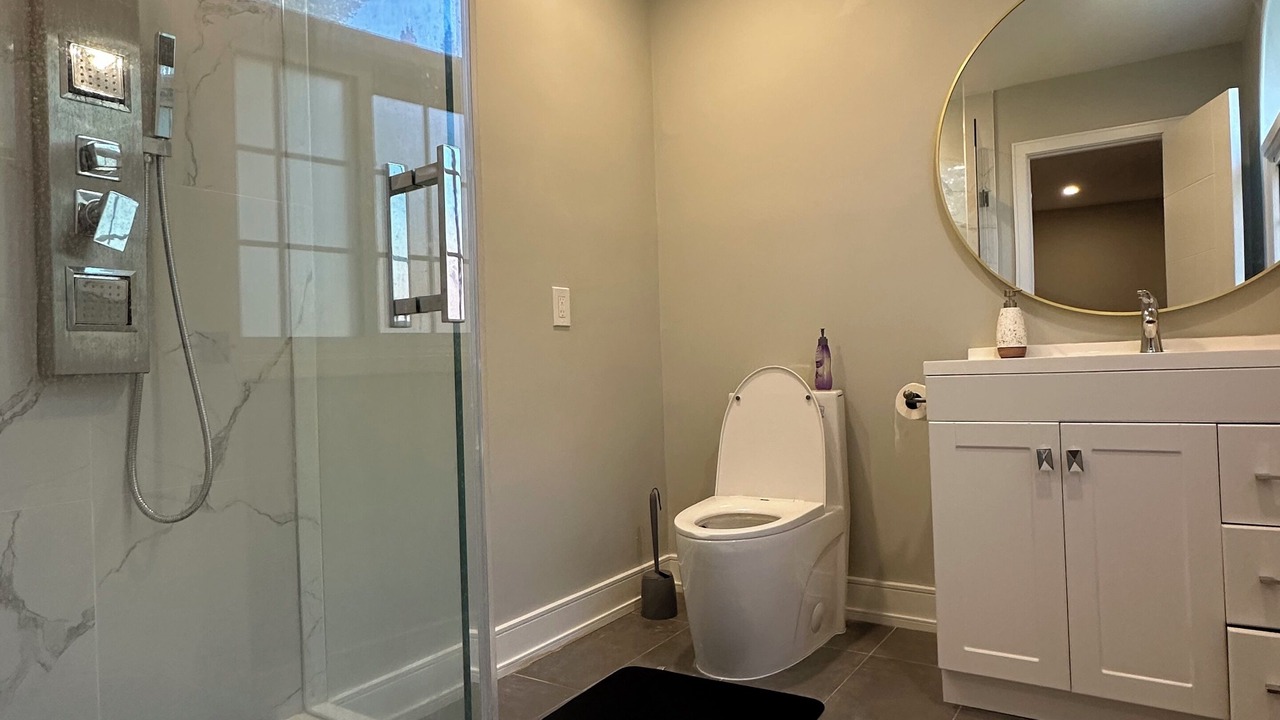 Photo of Bathroom in Lagoon City