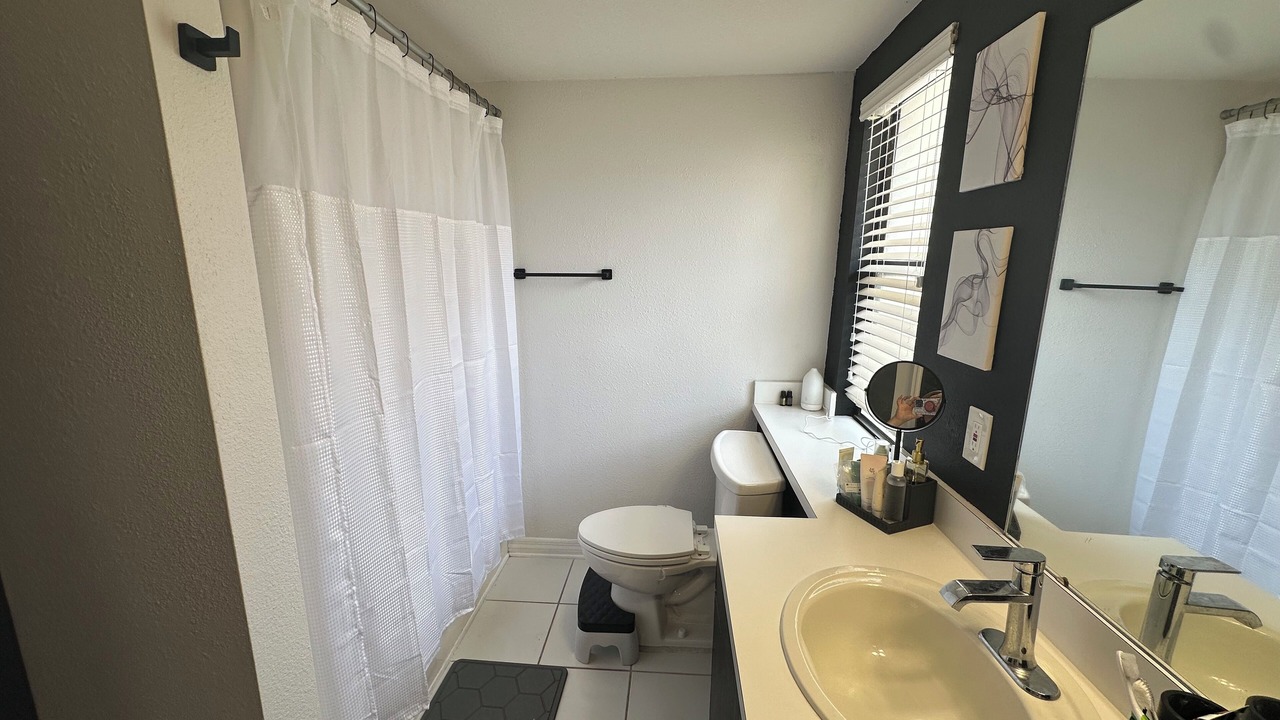 Photo of Bathroom in Fairvilla