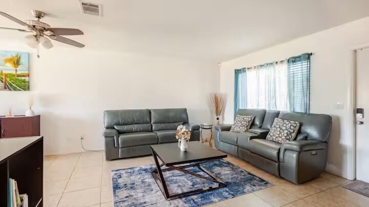 Photo of Livingroom in Port Saint Lucie