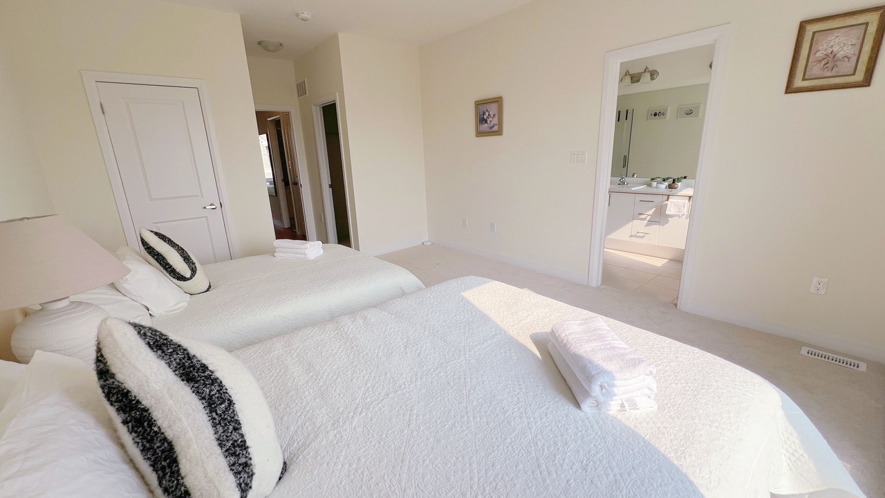 Photo of Bedroom in Richmond Hill