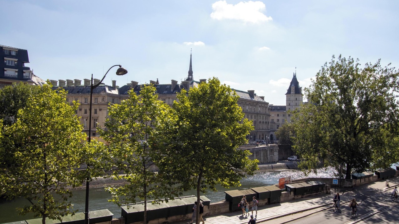 Photo of Others in Paris City Center
