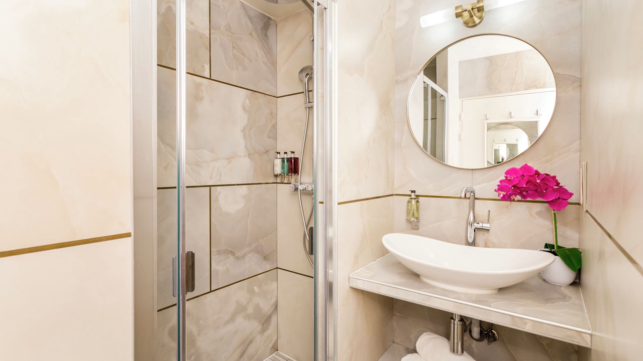 Photo of Bathroom in Saint-Thomas-d'Aquin