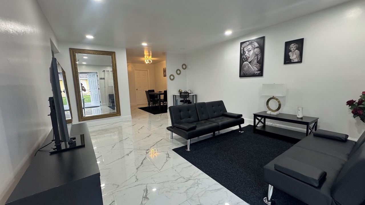 Photo of Livingroom in West Palm Beach