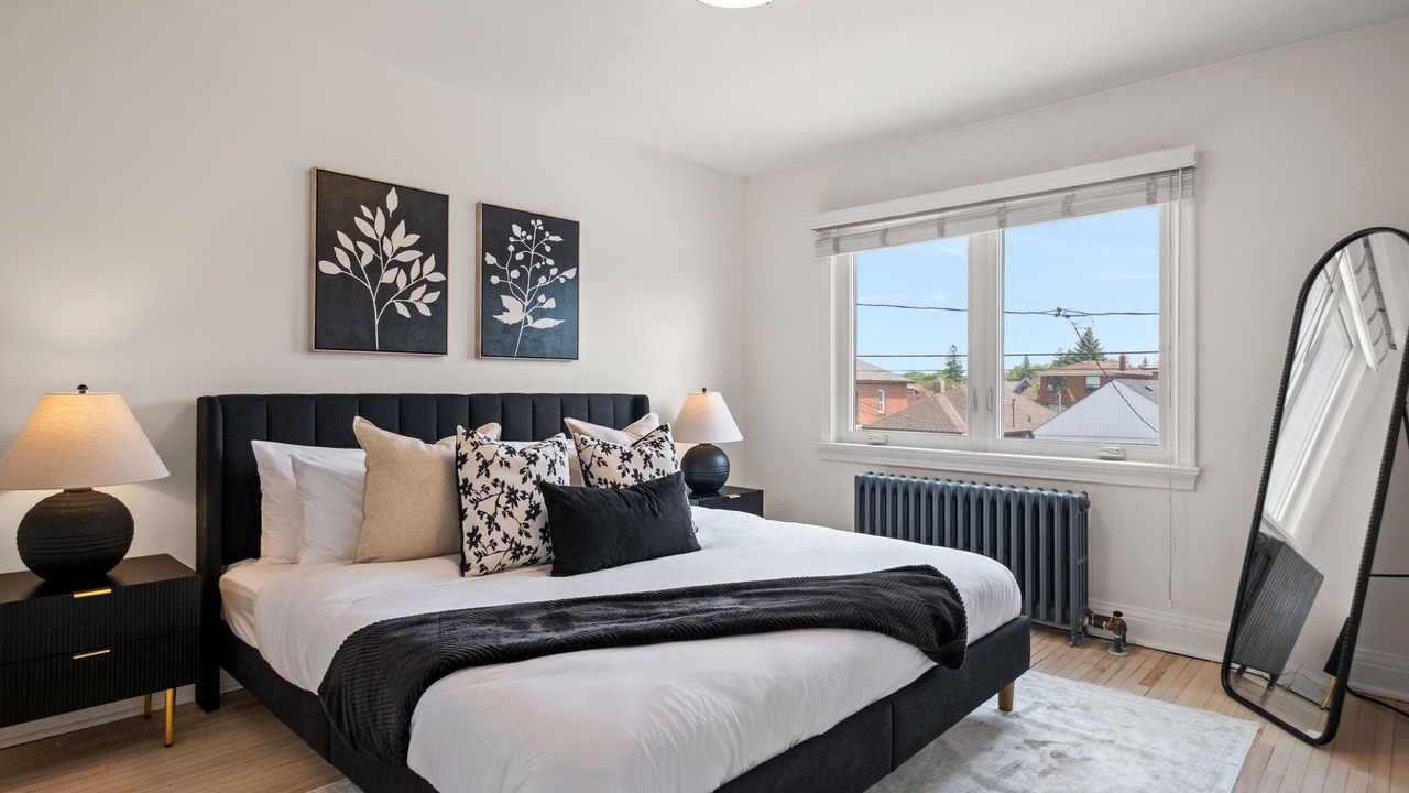 Photo of Bedroom in Oakwood Village