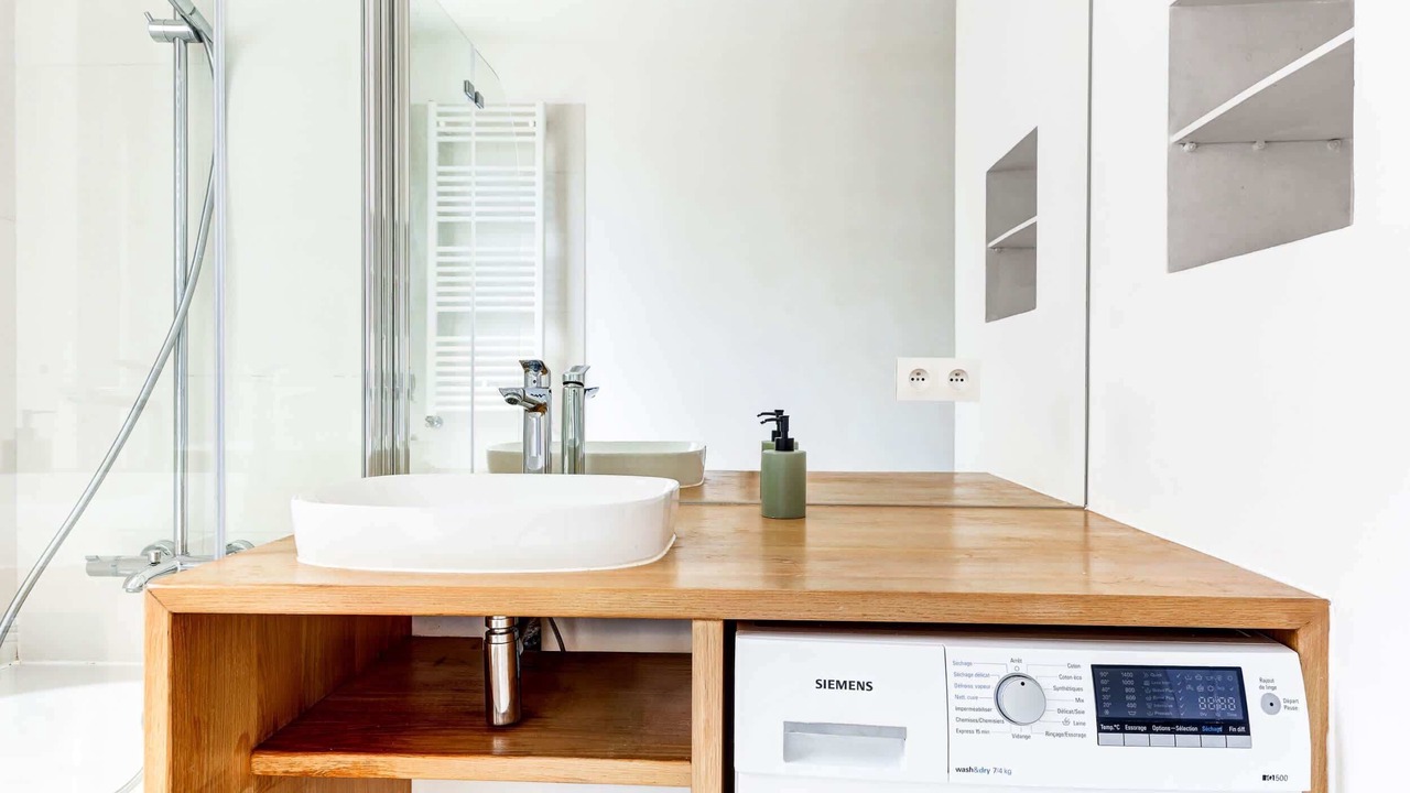 Photo of Bathroom in 9th Arrondissement