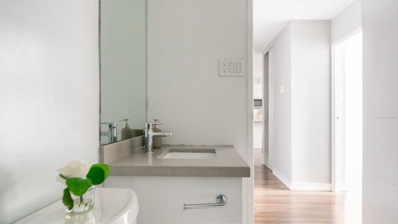 Photo of Bathroom in Downtown Mississauga
