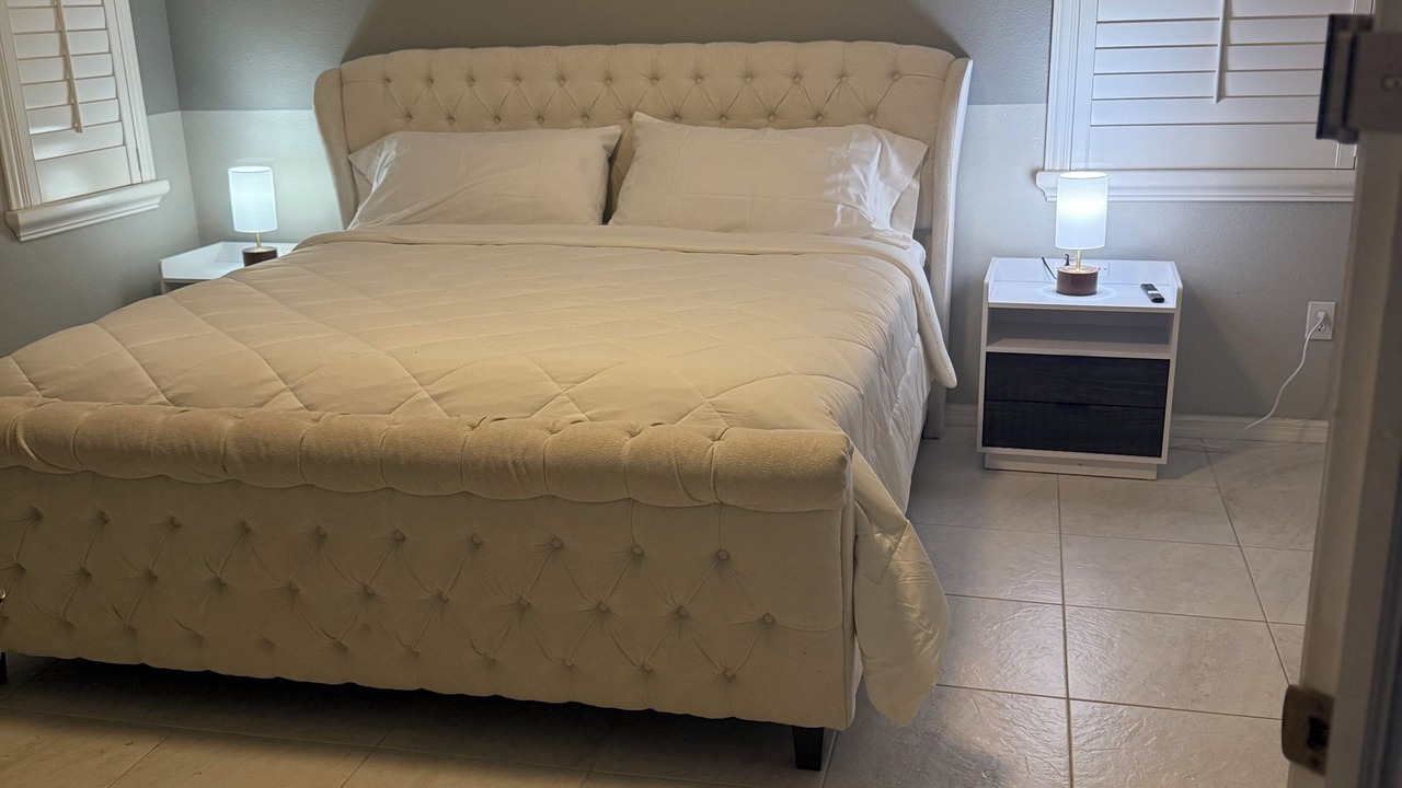 Photo of Bedroom in Riverview