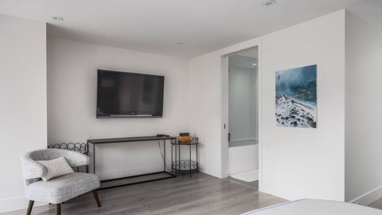 Photo of Bedroom in Bloor-Yorkville