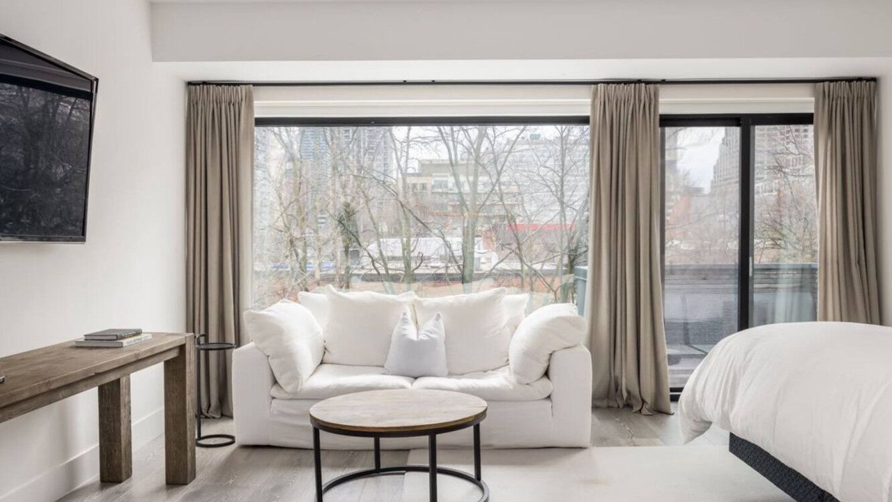 Photo of Bedroom in Bloor-Yorkville
