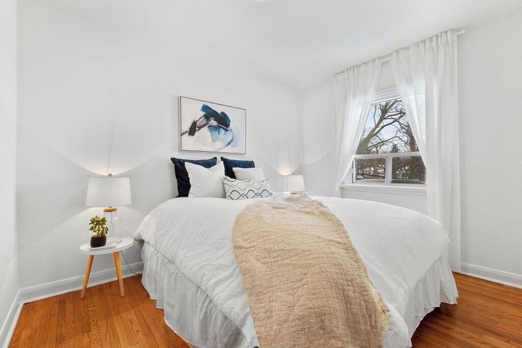 Photo of Bedroom in Briar Hill - Belgravia