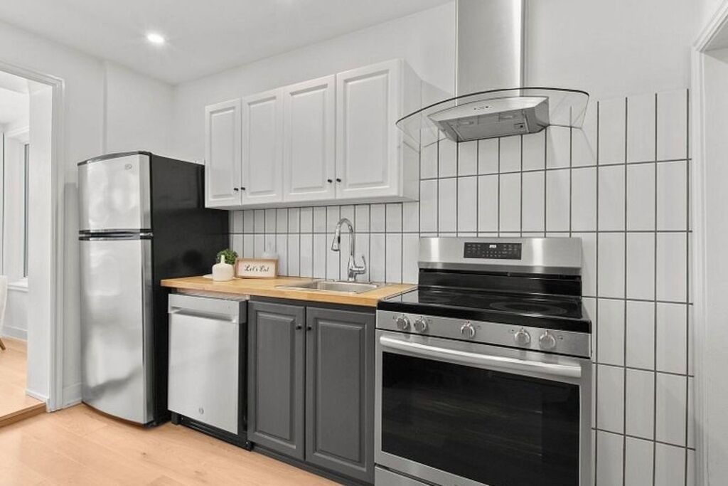 Photo of Kitchen in Briar Hill - Belgravia