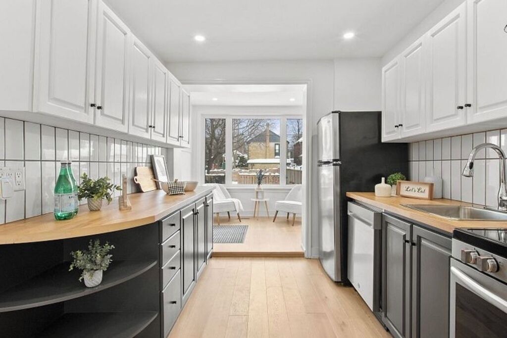 Photo of Kitchen in Briar Hill - Belgravia