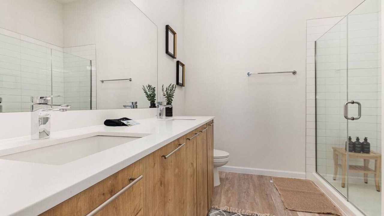 Photo of Bathroom in Florida Center